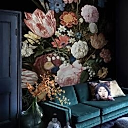 Koyu Arka Plan Üzerine Rengarenk Çiçek Buketi Görünümlü Duvar Kağıdı 3 DK1107