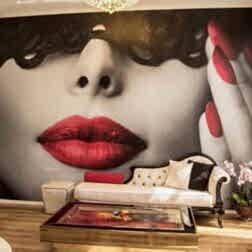 Kırmızı Rujlu ve Kırmızı Ojeli Kadın Duvar Kağıdı 9 DK1239