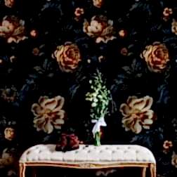 Koyu Çiçekli Duvar Kağıdı